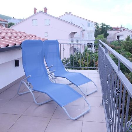 Apartmani Mojca Selce Buitenkant foto