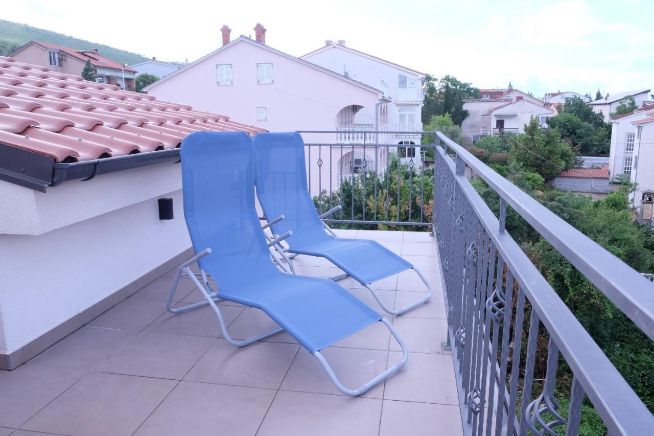 Apartmani Mojca Selce Buitenkant foto